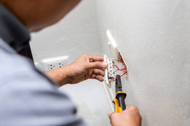Best Emergency Electrical Repair  in Normal, IL